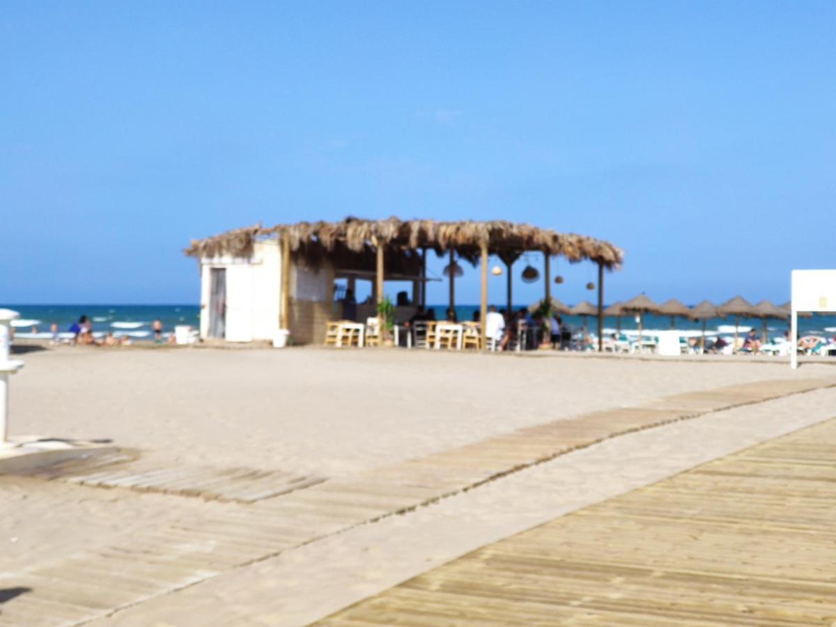 Apartamento Playa Валенсія Екстер'єр фото